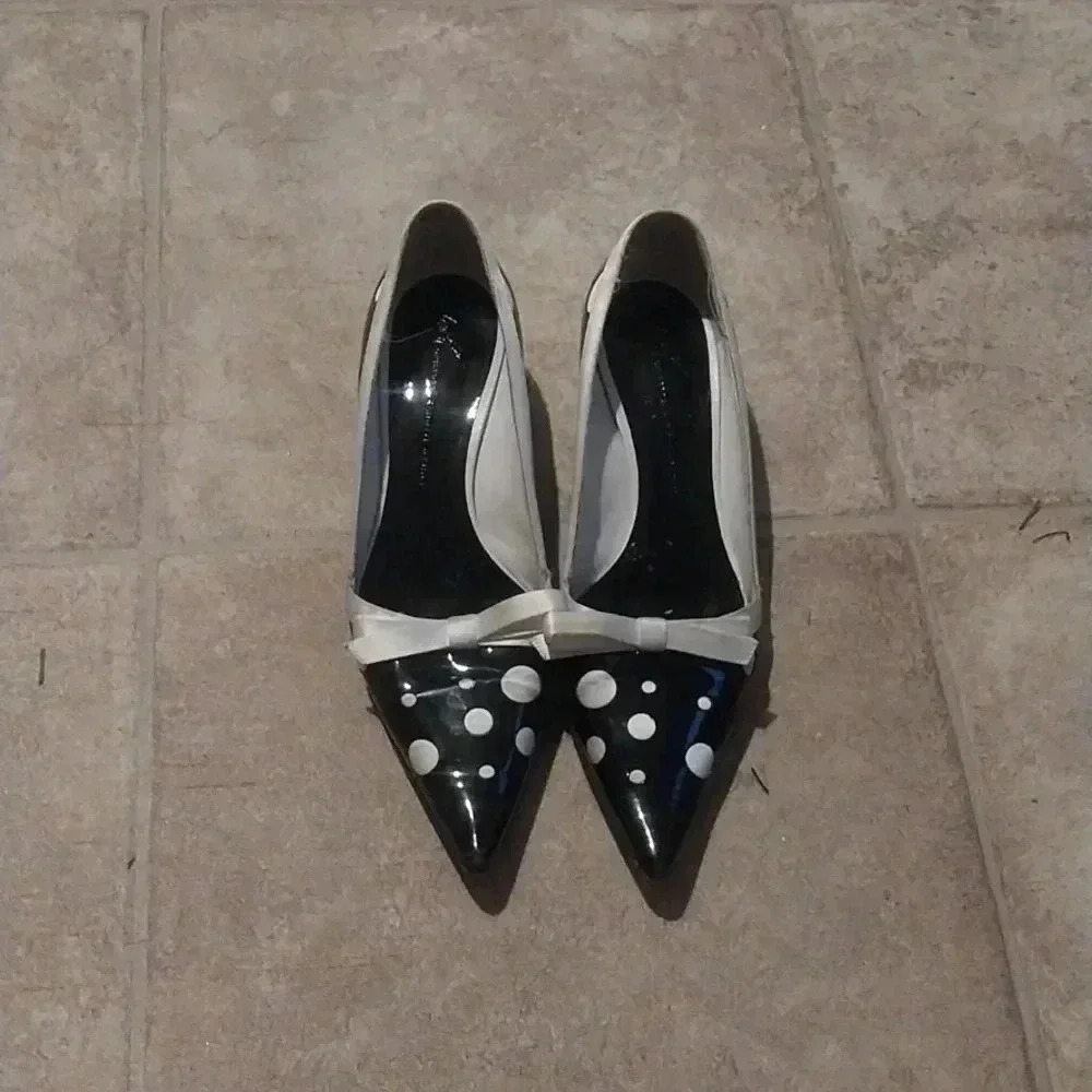 Giuseppe Zanotti Black/White Polka-Dot Kitten Heels Size 8.5AA Patent Leather - Picture 2 of 9
